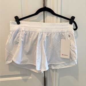 Lululemon Tracker Low-Rise Lined 4" Short Size 14 White NWT